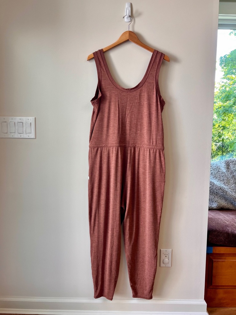 Vuori Luxe Harem jumpsuit in Rust Heather L (runs large) - Picture 3 of 4